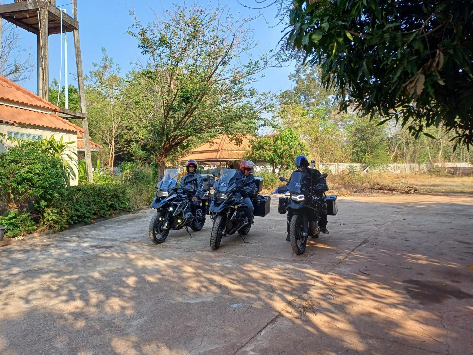 Erawan Guesthouse Pakse Buitenkant foto